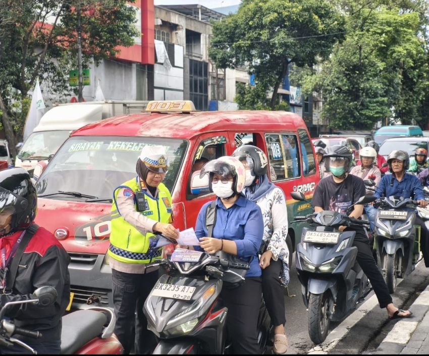 Ditlantas Polda Sumut Intensifkan Edukasi dan Penertiban pada Operasi Zebra Toba 2025