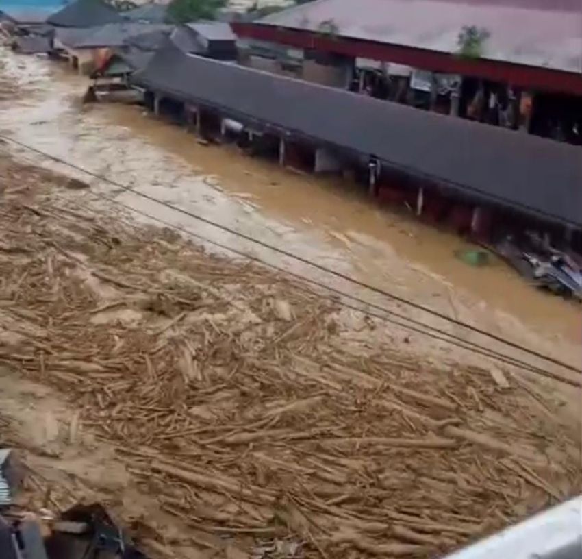 Banjir Bandang dan Longsor Melanda Tabagsel, Tapsel Terparah