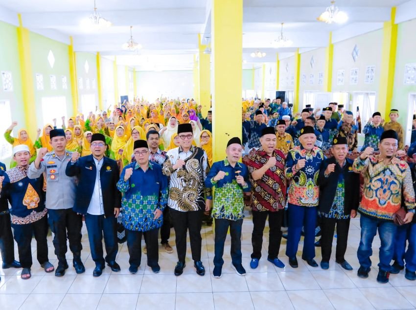 Hadiri Tabligh Akbar Milad Muhammadiyah ke-113, Rico Waas Dorong Sinergitas Wujudkan Kesejahteraan Bangsa