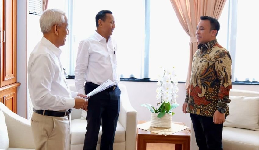 Berkunjung Ke Kemenhut RI, Wakil Bupati Simalungun Bahas Penguatan Pengelolaan dan Pemanfaatan Hutan Bersama Wakil Menteri Kehutanan