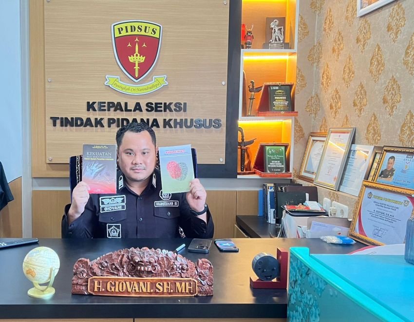 Lewat Buku, Giovani Berbagi Ilmu dan Pengalaman Sebagai APH Kejaksaan