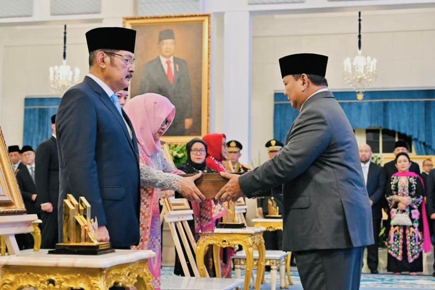 Presiden Anugerahkan Gelar Pahlawan Nasional, 10 Tokoh Ditetapkan Termasuk Gus Dur dan Soeharto
