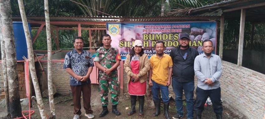 Kepala Desa Perdomuan Padot Padang.ST Resmi  Launching BUMDes