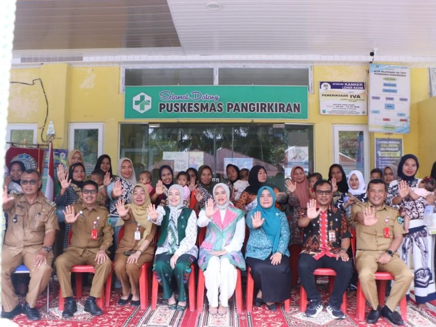 Gerak Cepat! TP PKK Paluta Turun ke Desa Bagikan PMT untuk Balita Berisiko Stunting