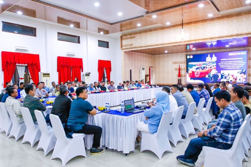 Pemko Medan Siaga Penuh. Rico Waas Pimpin Langsung Rapat Evaluasi Banjir Terbesar dan Bersiap Hadapi Cuaca Buruk 1-9 Desember