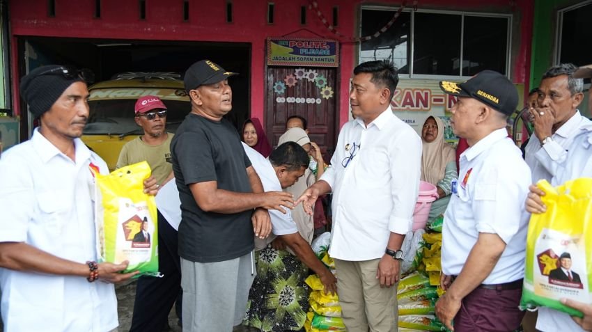 Salurkan Bantuan untuk Warga Terdampak, Wabup: Saatnya Kita Bangkit!