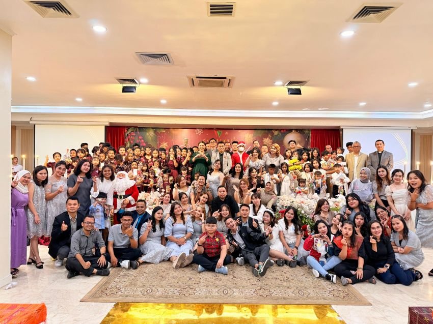 Rifan Financindo Berjangka Medan Rayakan Natal Bersama