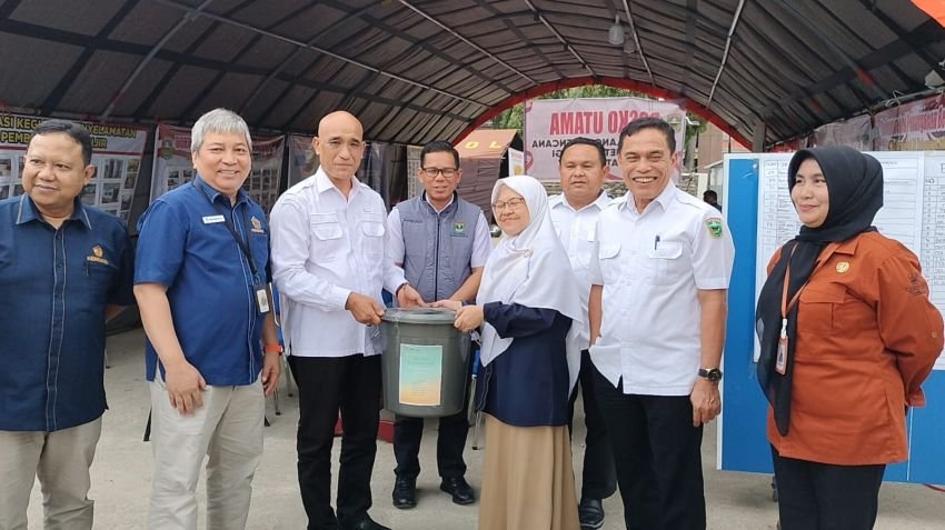 Kemenkeu Salurkan Bantuan untuk Korban Bencana Kabuoaten Solok, 35 Paket Sembako Diserahkan ke Posko Utama