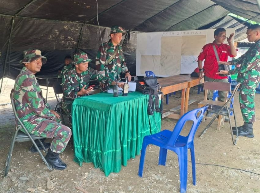 Satgas Kodam I/BB Gelar Starlink di Sejumlah Posko untuk Percepat Penanganan Bencana di Taput