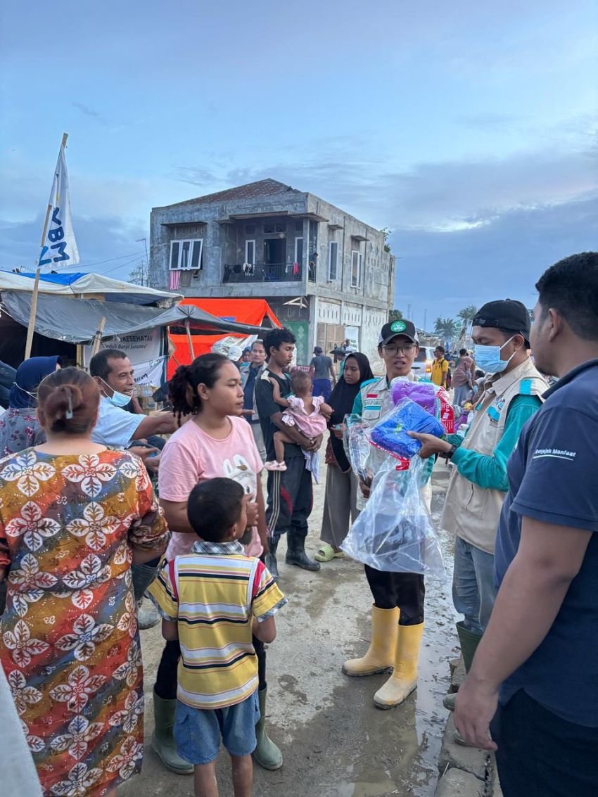 YBM PLN Terjunkan Relawan Serta Bantuan Kemanusiaan Untuk Korban Banjir Di Aceh Tamiang