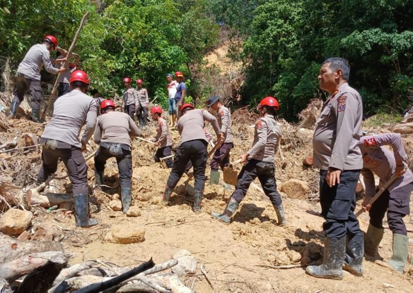 Tim K-9 Polri Maksimalkan Pencarian Korban Longsor di Sibolga, Polda Sumut : Upaya Terus Dimaksimalkan