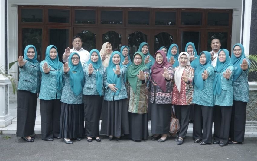 TP PKK Sumut Apresiasi PAAR Asahan, Serahkan Beberan dan Sampaikan Doa untuk Korban Banjir