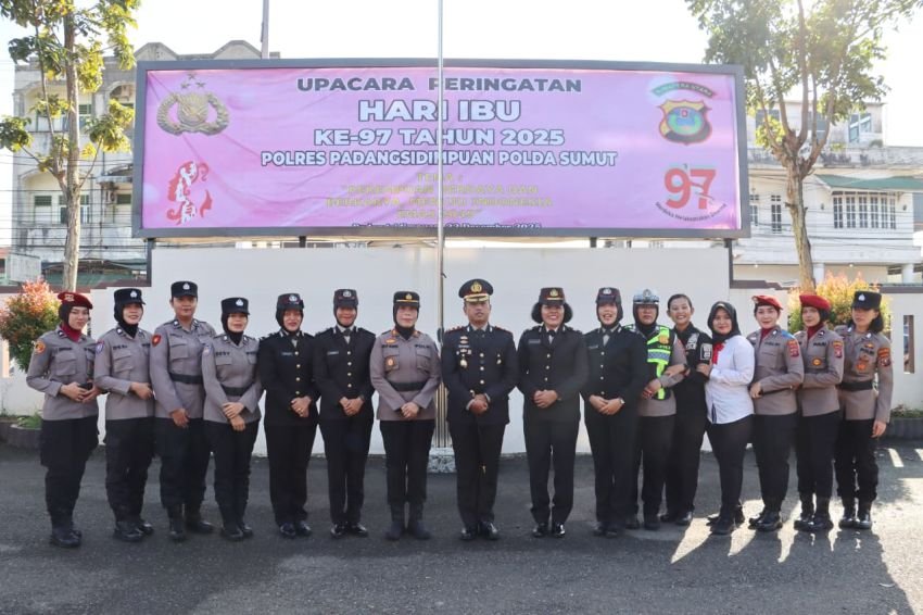 Kapolres Padangsidimpuan AKBP Dr. Wira Prayatna Pimpin Upacara Hari Ibu ke-97, Tekankan Kesetaraan dan Peran Perempuan