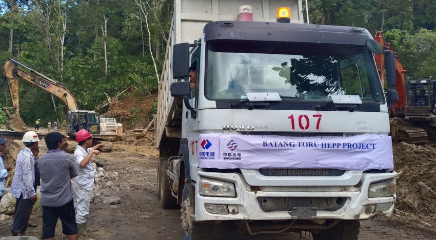 Akses Jalan Nasional Sipirok&ndash;Taput Pulih dalam 3 Hari, NSHE dan Sinohydro Bergerak Cepat Atasi Longsor