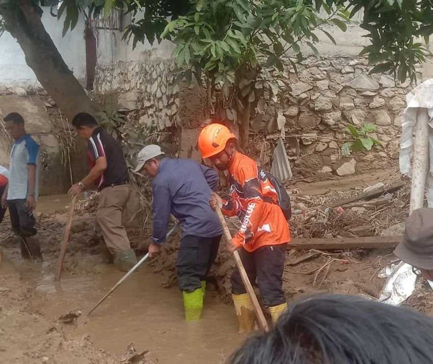 Wakil Bupati Solok Instruksikan Goro Massal di OPD, Sekolah, dan Rumah Ibadah Terdampak Bencana