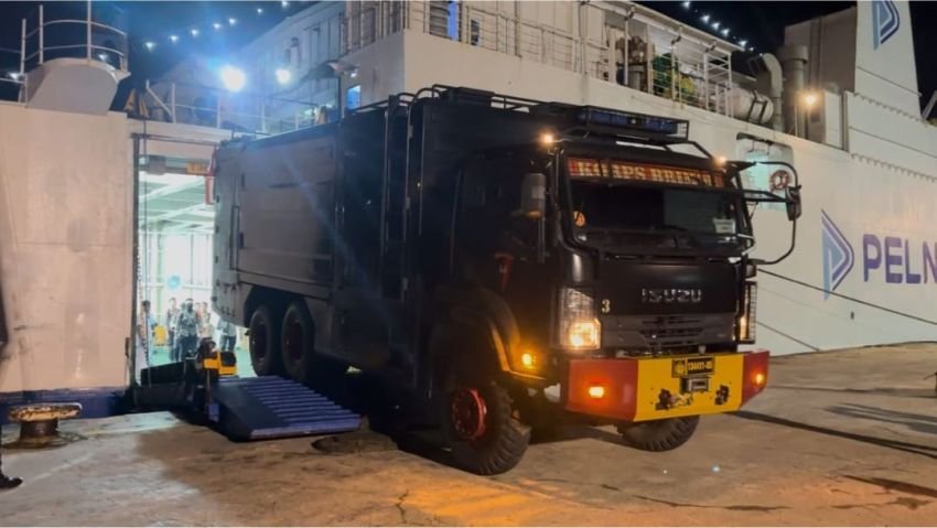 Kapal PT Pelni Pembawa Pasukan dan Logistik Polri Tiba di Pelabuhan Belawan, Perkuat Penanganan Bencana di Sumatera Utara