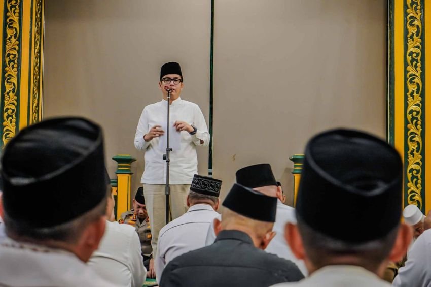 Jelang Tahun Baru, Rico Waas Gelar Tausiyah, Zikir, dan Doa Bersama Alim Ulama se-Kota Medan