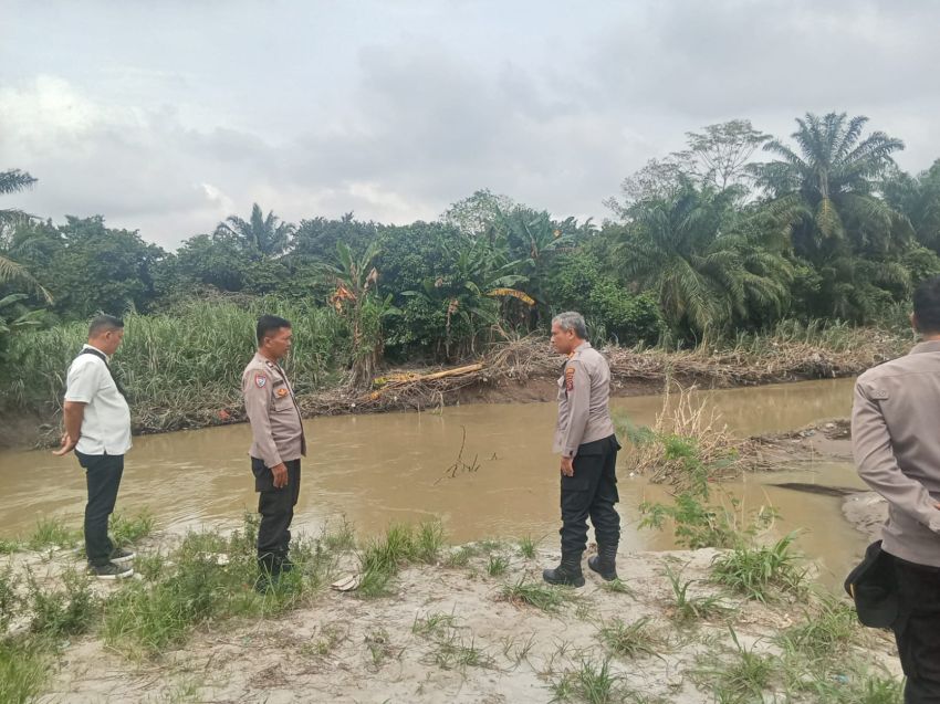 Sigap, Polresta Deli Serdang Cek Lokasi Abrasi dan Longsor Benteng DAS Akibat Banjir