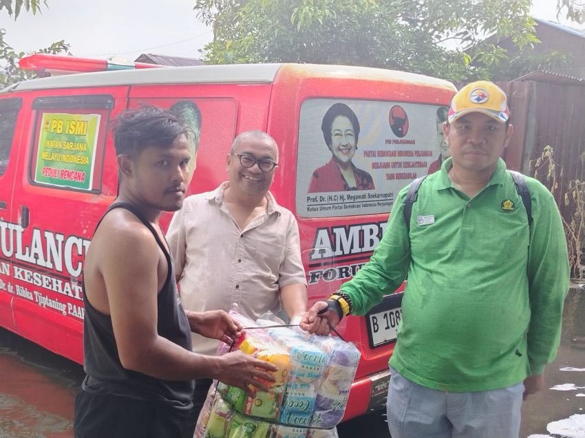 Relawan RFKK Ribka Tjiptaning dan BAMUSI Sumut Gerak Cepat Salurkan Bantuan Banjir ke Langkat dan Aceh Tamiang