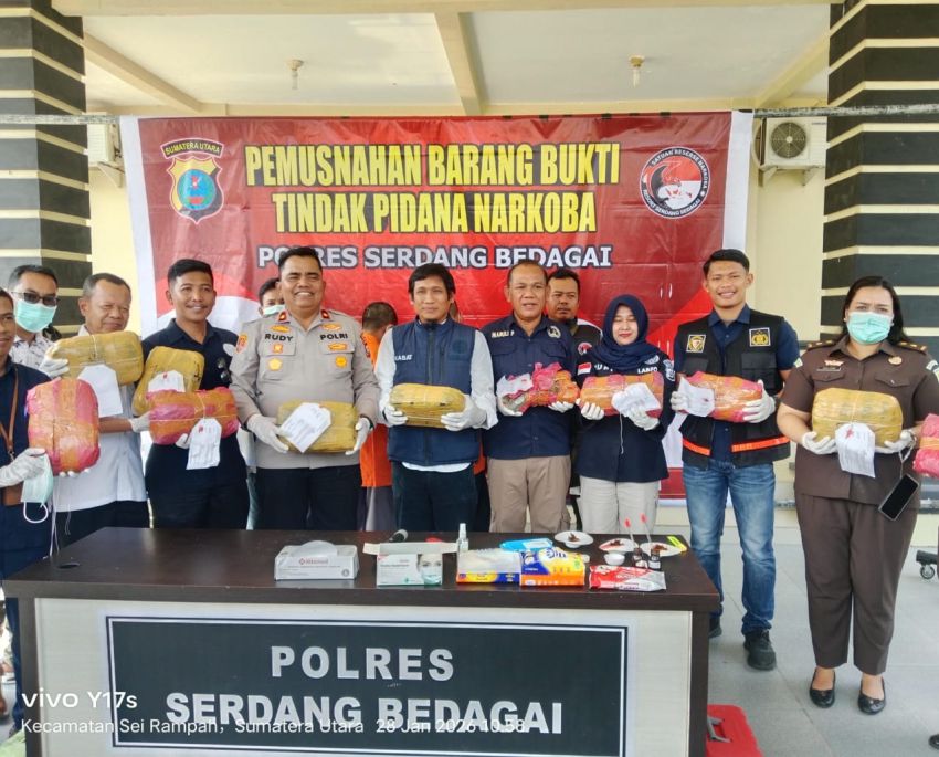 Polres Sergai Paparkan Pemusnahan 17 Bal Ganja Seberat 14,5 Kg, Wakapolres: Selamatkan Generasi Muda dari Bahaya Narkoba