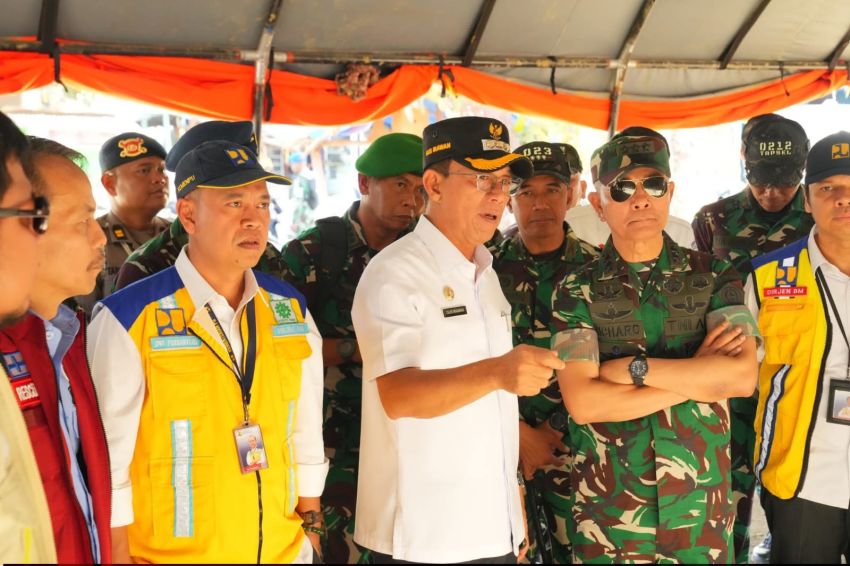 Kasum TNI dan Bupati Tapanuli Selatan Tinjau Langsung Rehabilitasi Pascabanjir, Huntap Ditargetkan Rampung Februari 2026