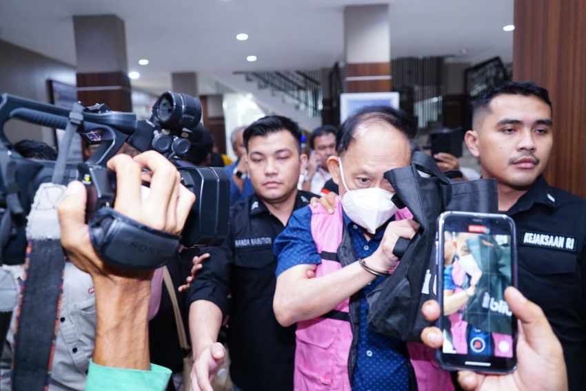 Penyidik Kejaksaan Tinggi Sumatera Utara Tahan Direktur Utama PT. Prima Alloy Steel Universal (PASU)