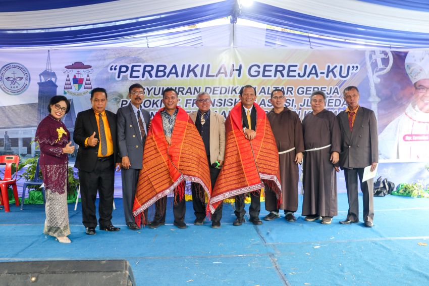 Sekda menghadiri acara Syukuran Dedikasi Altar Gereja Paroki St Fransiskus Asisi