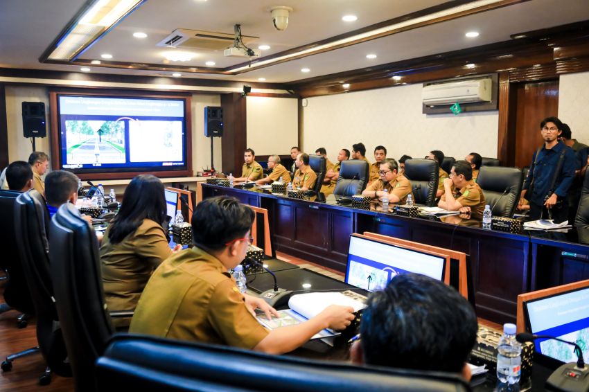 Rico Waas Dorong OPD Berkarya Dan Berinovasi Dalam Pembangunan Kota, Bukan Sekedar Bekerja