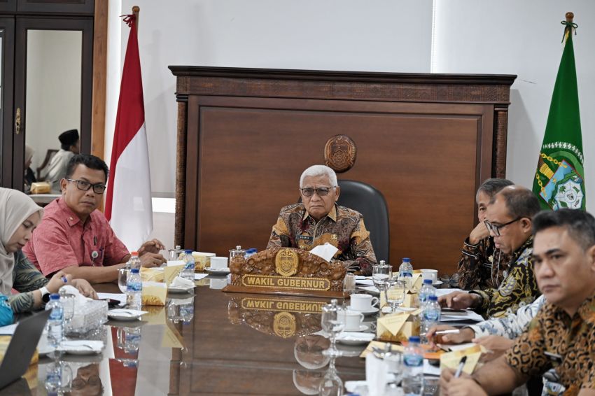 Wagub Surya Ikuti Rakor Pemulihan Pascabencana Sumatera Bersama Mendagri