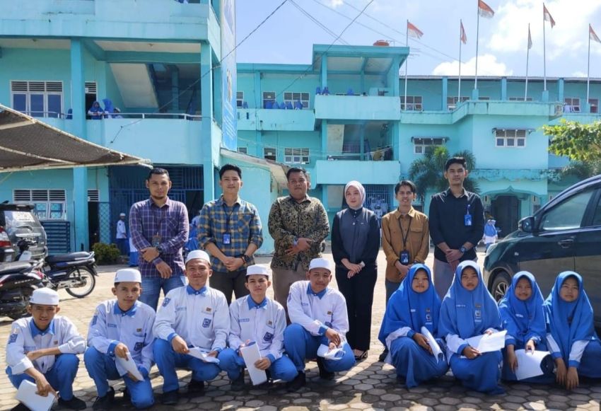 BRI BO Sibuhuan  Ekstra Sigap Berikan  Layanan Penyaluran  Buku Tabungan PIP ke Pelajar