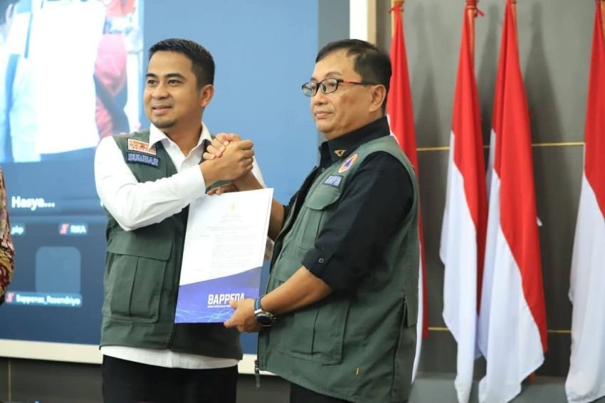 Walikota Solok Serahkan Dokumen R3P Kepada Sestama BNPB