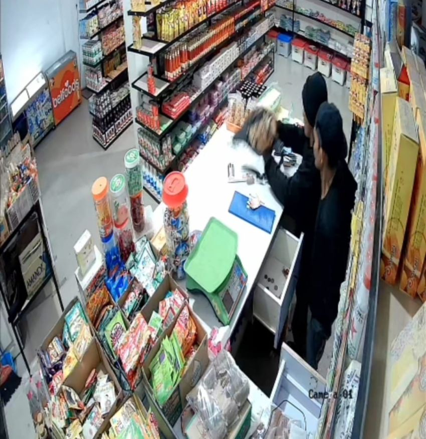 Viral! Pembobolan Toko Kelontong di Tembung, Rp 16 Juta Digasak 2 Pelaku