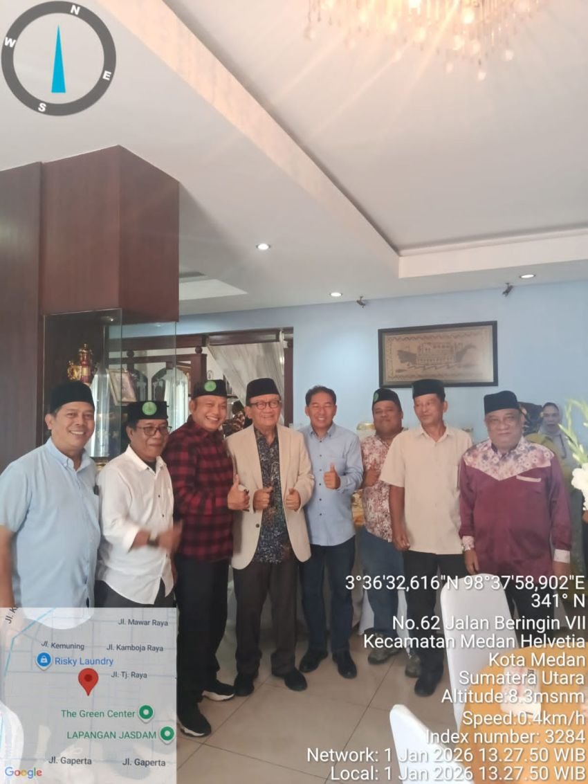 Bakopam Sumut Bertahun Baru di Kediaman Tokoh Masyarakat RE Nainggolan