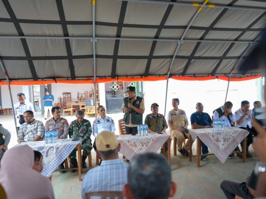 Bupati Solok Dampingi Sestama BNPB Tinjau Hunian Tetap di Saniang Baka dan Muaro Pingai