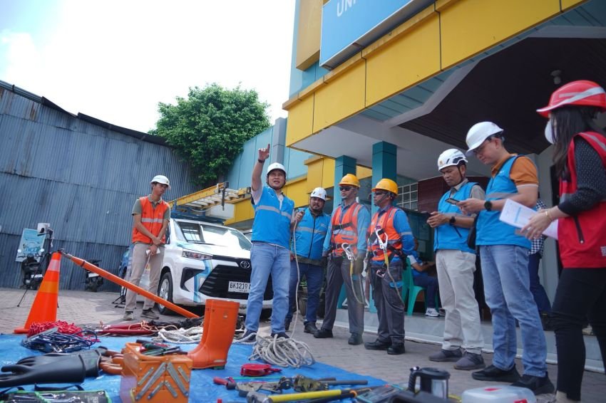 GM PLN UID Sumatera Utara Ajak Insan PLN Melayani Dengan Sepenuh Hati Dan Utamakan K3