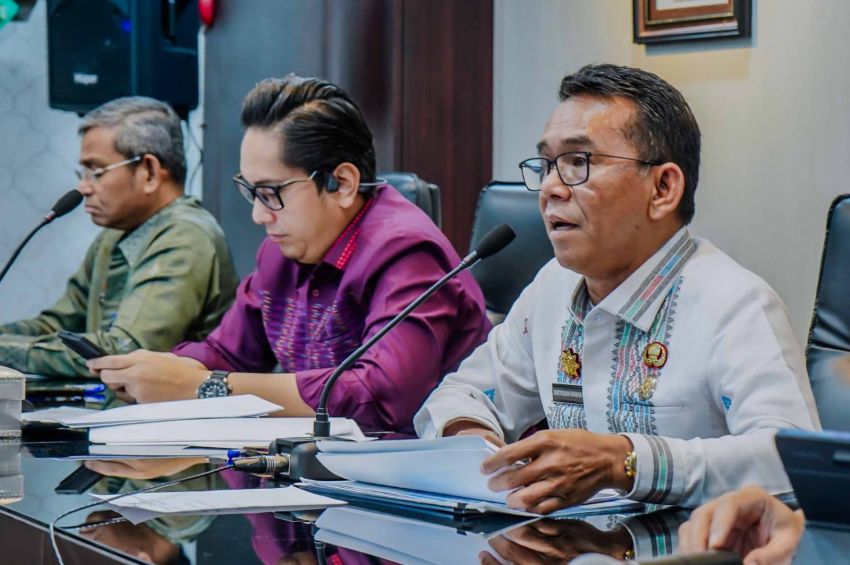 Rico Waas Dorong Digitalisasi, Layanan Ambulans Terintegrasi, Pengurusan KK dan KTP di Kelurahan