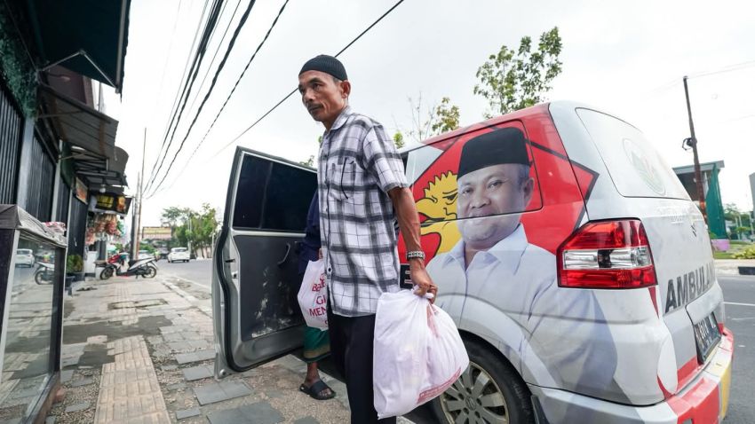 Gerindra Sumut Salurkan 100 Paket Sembako di Mualaf Center Kota Medan pada Ramadhan 1447 H