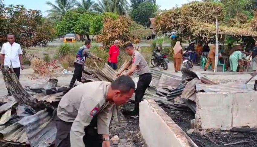 Polsek Tanjung Morawa Gelar Bakti Sosial Bantu Korban Kebakaran di Desa Penara Kebun
