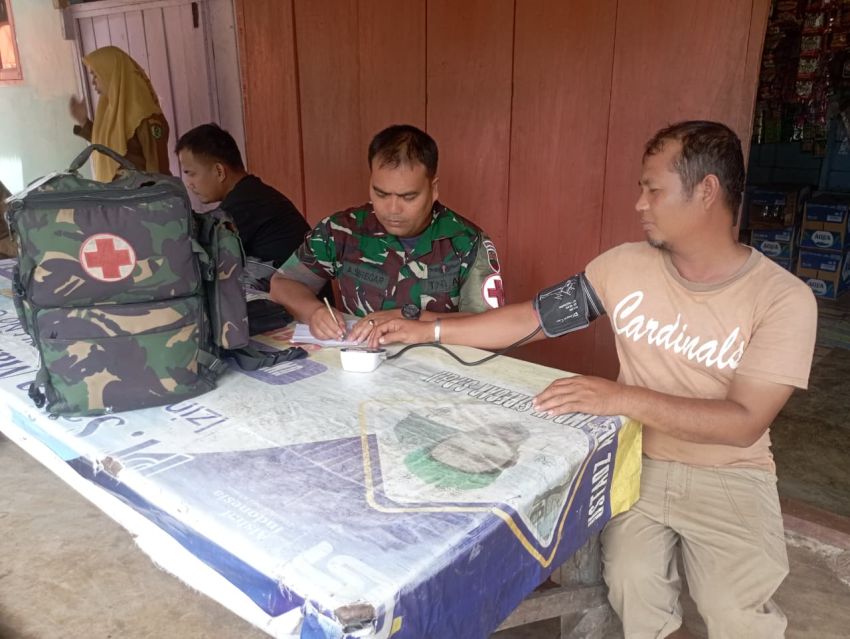 Dari Pembangunan ke Pelayanan Kesehatan, Satgas TMMD ke-127 Kodim 0212/TS Rawat Harapan Lewat Sentuhan Medis