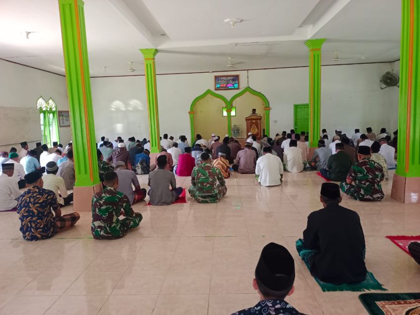 Satgas TMMD ke-127 Kodim 0212/TS Tundukkan Kepala di Mesjid Nurul Huda, Doa Menggema dari Sangkunur untuk Negeri