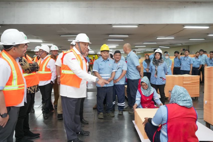 Wamenaker Minta Perusahaan Konsisten Jalankan Norma Ketenagakerjaan agar Pekerja Terlindungi