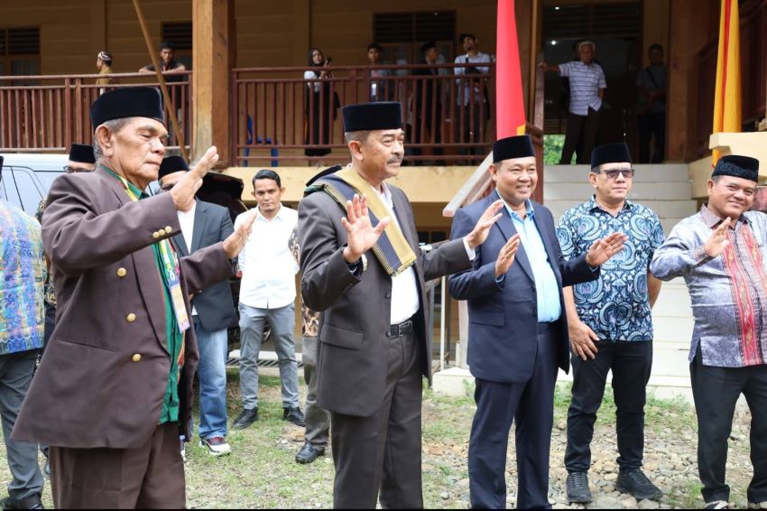 Bupati Saipullah Buka Mubes III FPPAB Madina, Perkuat Sinergi Pemerintah dan Lembaga Adat