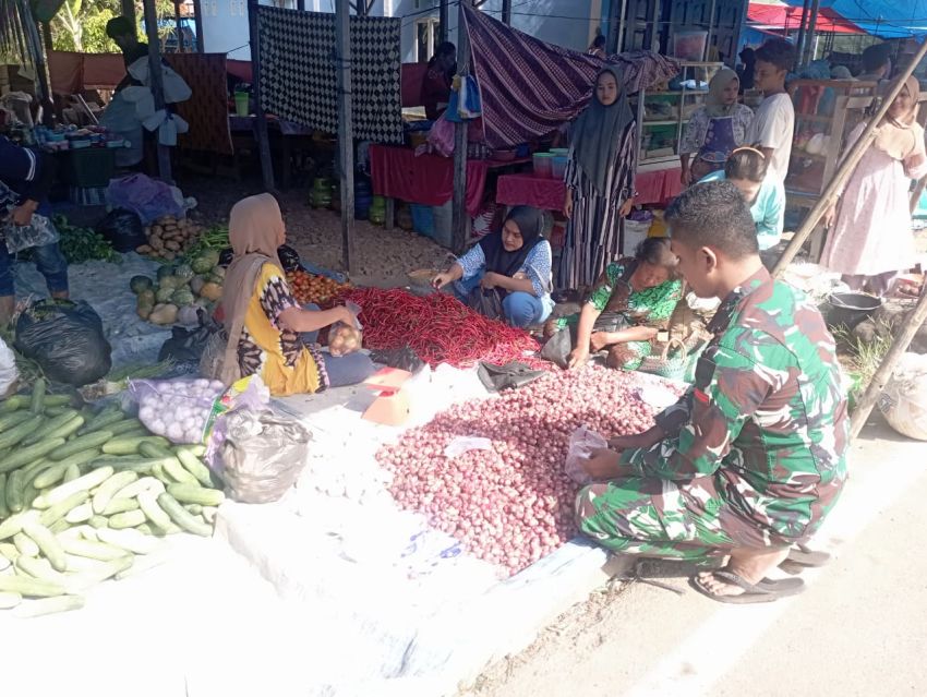 Bawang, Cabai, dan Kebersamaan: Cerita Satgas TMMD ke-127 Kodim 0212/TS yang Menghangatkan Ramadan di Angkola Sangkunur