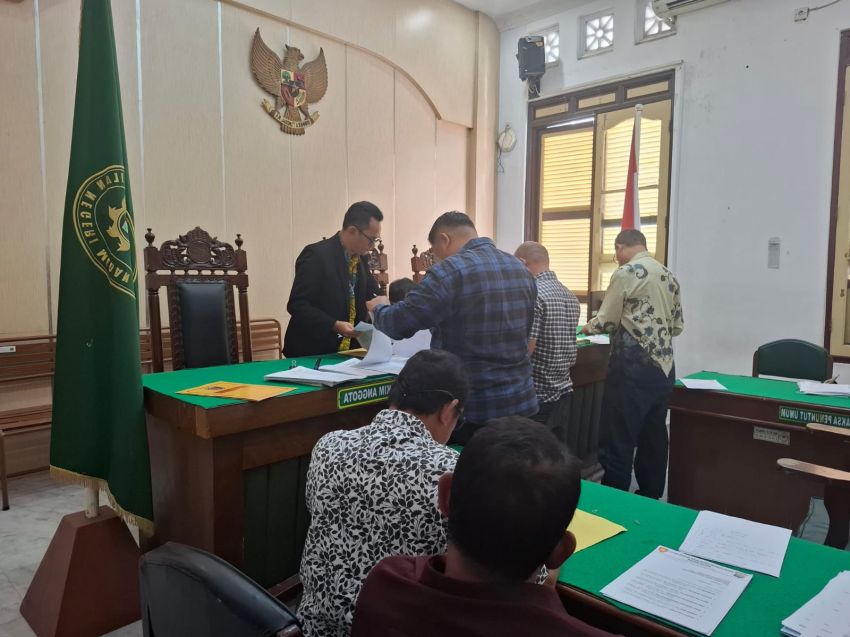 Sidang Prapid Ke II Kasus Pengabiayaan dan Pengeroyokan, Hakim PN Medan Minta Termohon Hadirkan Tersangka DPO Kasus Pengeroyokan