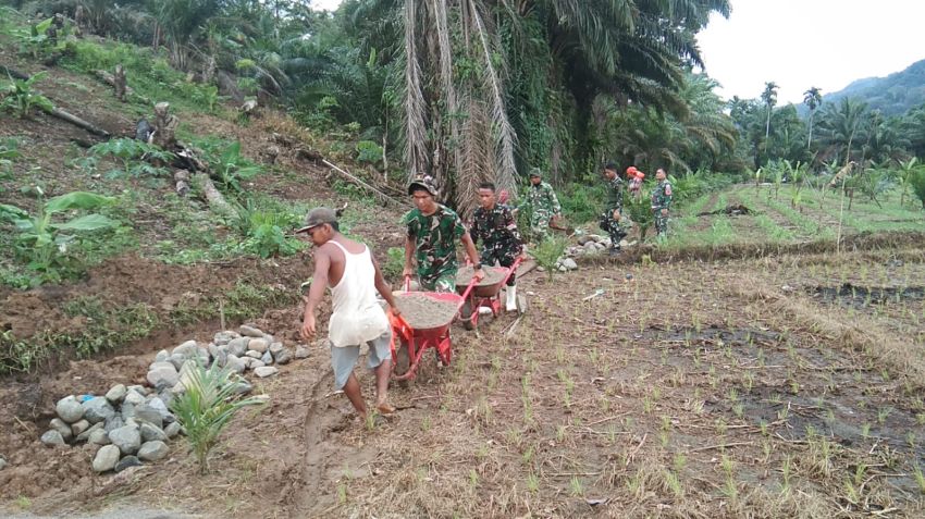 Air Kehidupan Itu Segera Mengalir, Berkat Gotong Royong Satgas TMMD 127 Kodim 0212/TS dan Warga