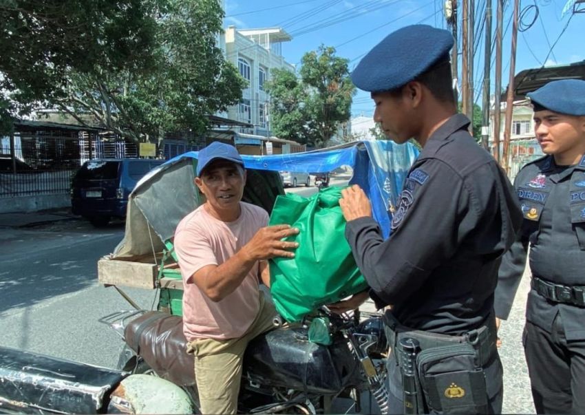 Menebar Kebaikan di Hari Minggu, Satuan Brimob Polda Sumut Hadir Menguatkan Kebersamaan di Tengah Masyarakat