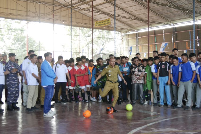 Turnamen Futsal Dibuka, Mahyaruddin Salim Tekankan Sinergi Pemuda