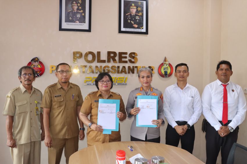 Pemko melalui Dinsos P3A dan Polres menandatangani Nota Kesepahaman.
