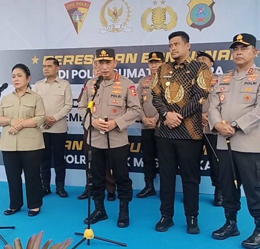 Kapolri Kunker ke Polda Sumut, Kirim 22 Truk Bantuan ke 3 Daerah Terdampak Bencana