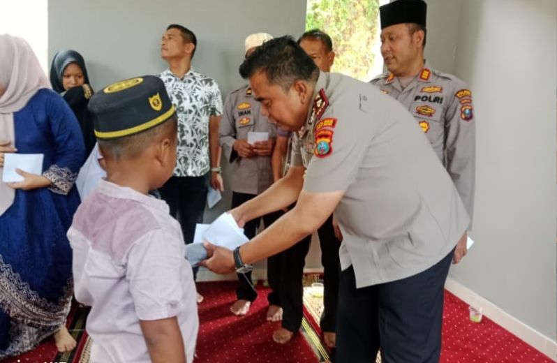 Menjelang Ramadan, Polsek Firdaus Tebar Kebaikan Lewat Santunan dan Makan Bersama